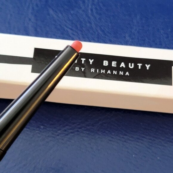 Fenty Beauty Other - Fenty Beauty by Rihanna Flypencil Longwear Eye Liner in SPA'Getti Strapz